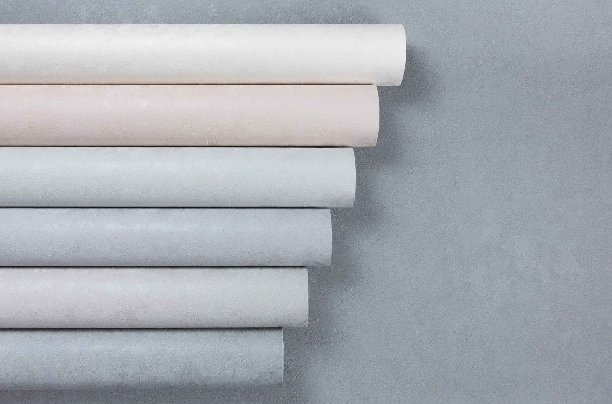 Cascad Wallpaper Collection – Soft Mineral Texture with Elegant Sheen | Art Vision Decor SHT-1663-01 White