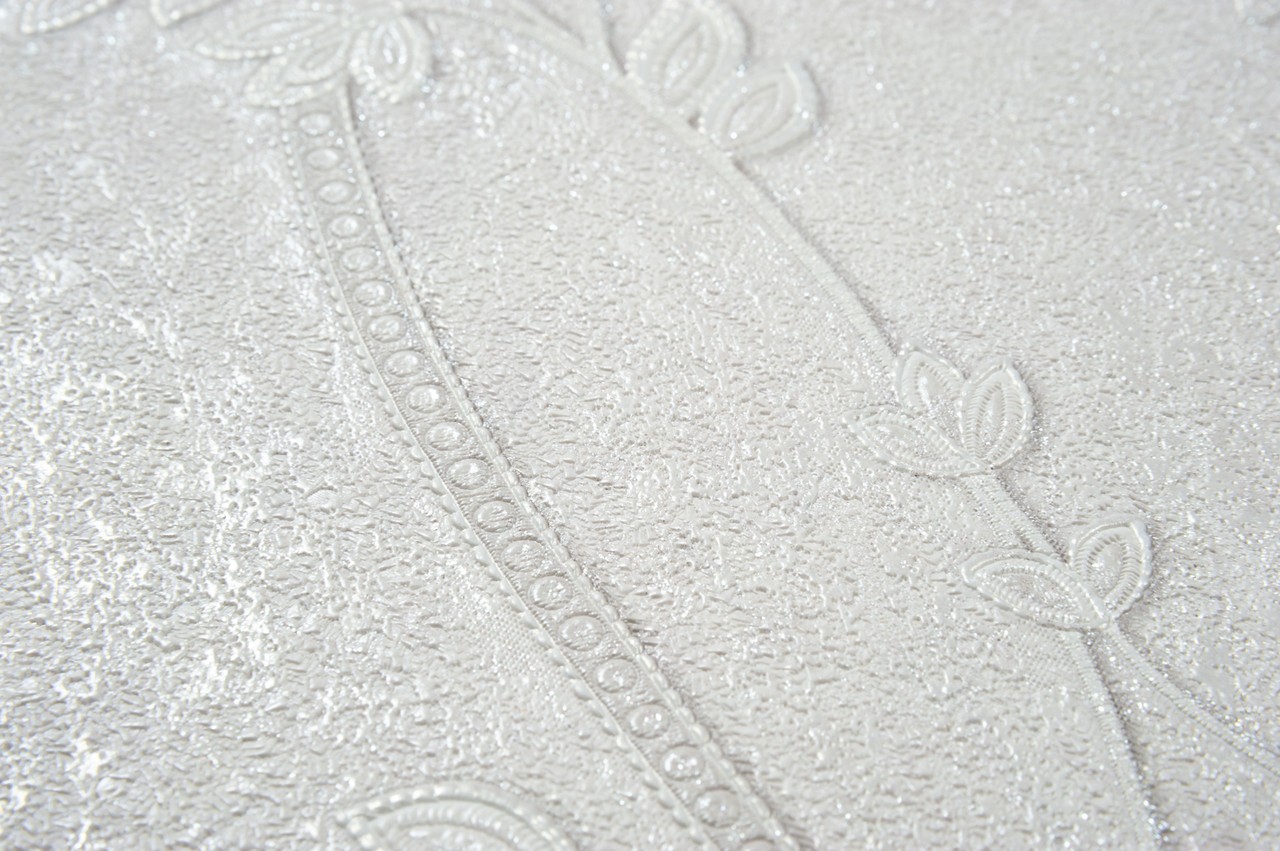 Hot Embossed wallpaper on Non-Woven Base Vinil Alanya PVIP 2-1572 White 10,05 x 1,06 m